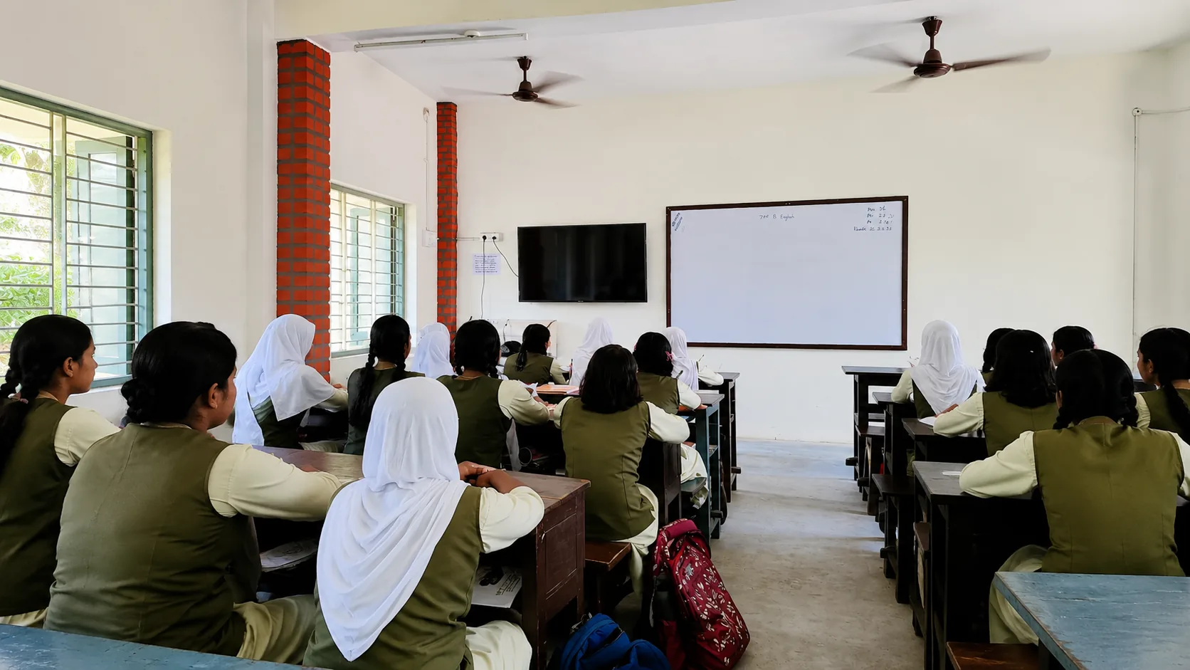 Technology-assisted smart classroom at Al-Ameen